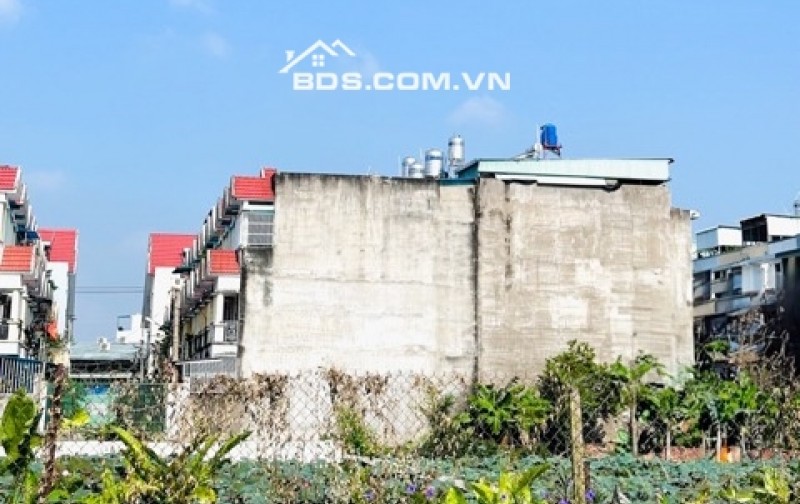 Bán đất Hẻm xe hơi thông, 4.1x27m, nở hậu, kế bên nhiều trường học (Mầm non -> Cao đẳng) / Ủy ban/ Chợ, thuận tiện kinh doanh, giá TL 4.75 tỷ.